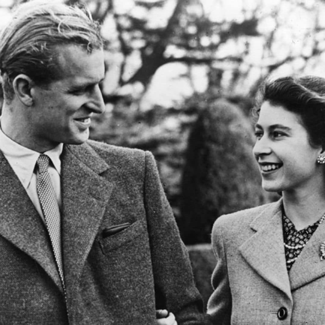 Isabel II y el Duque de Edimburgo, el juvenil romance que se convirtió en amor verdadero