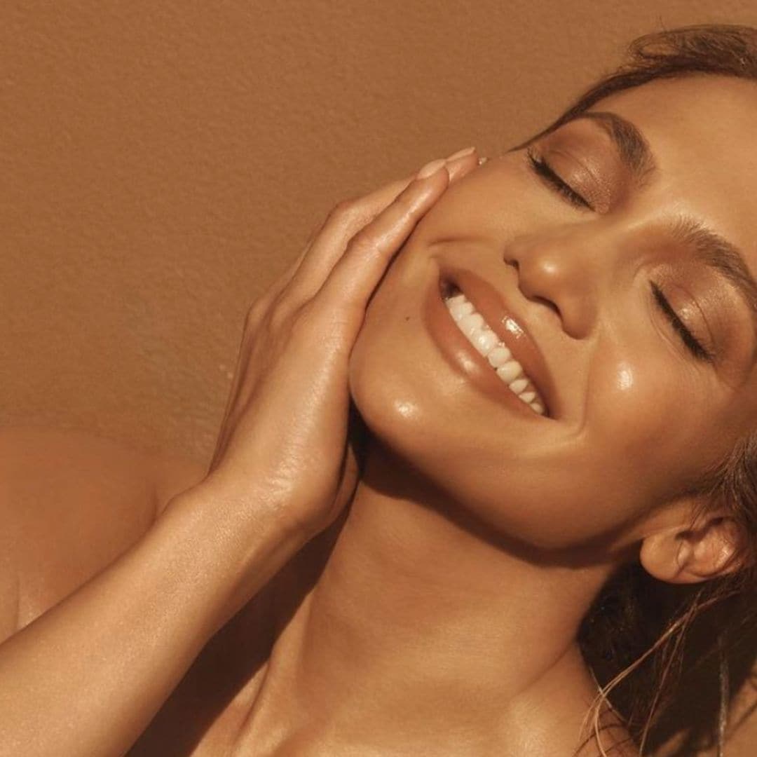 Jennifer Lopez comparte su rutina de belleza diaria ¡de tan solo 5 minutos!