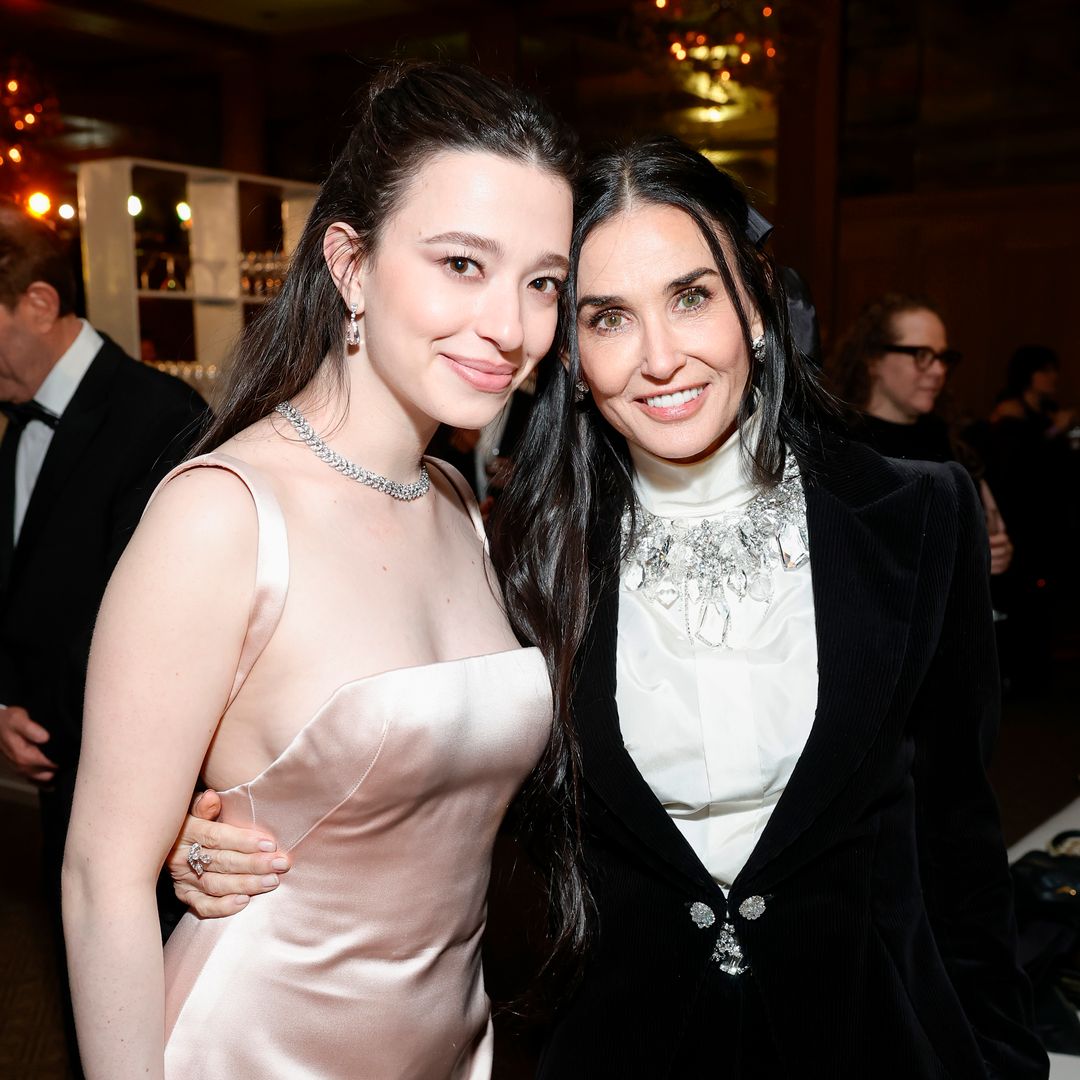 Tras su derrota, Demi Moore felicita a Mikey Madison, quien ganó el Oscar a mejor actriz