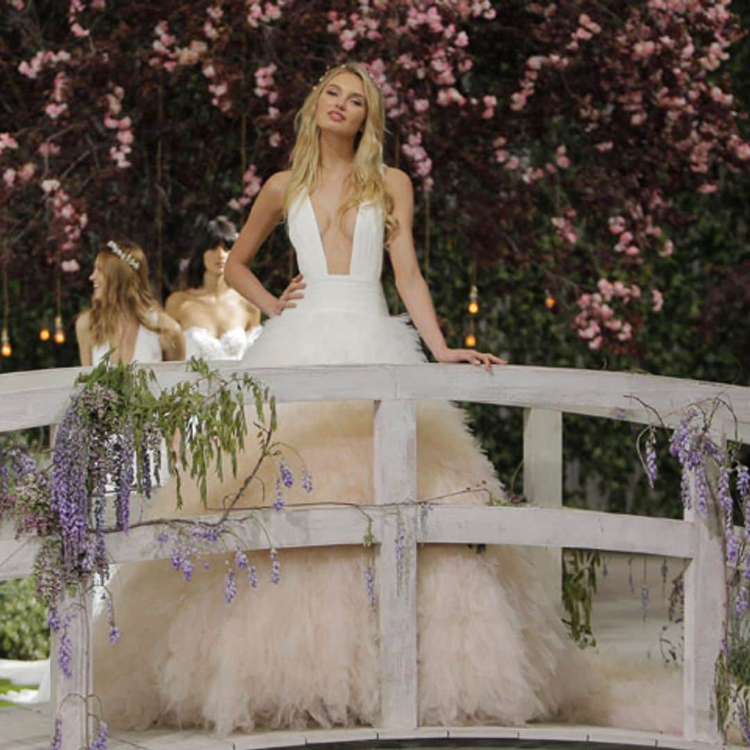 Entramos en el jardín impresionista que evoca la nueva colección de Pronovias