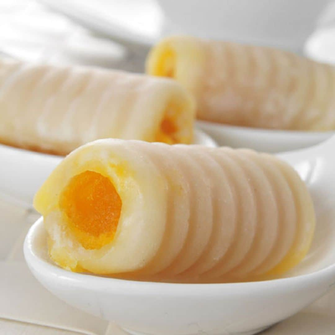 Huesos de santo rellenos de yema