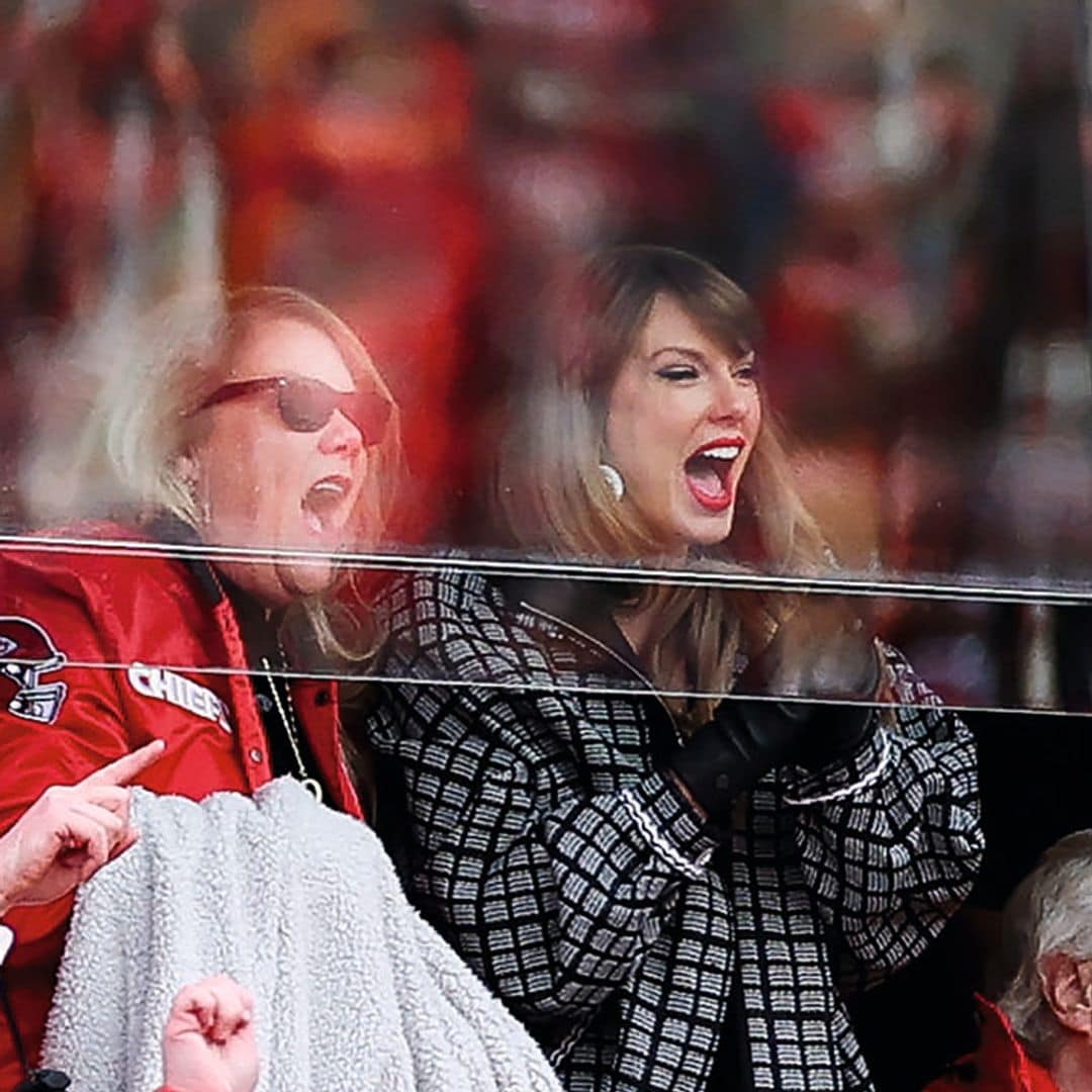 Taylor Swift y su madre, las ‘cheerleaders’ más especiales de Travis Kelce