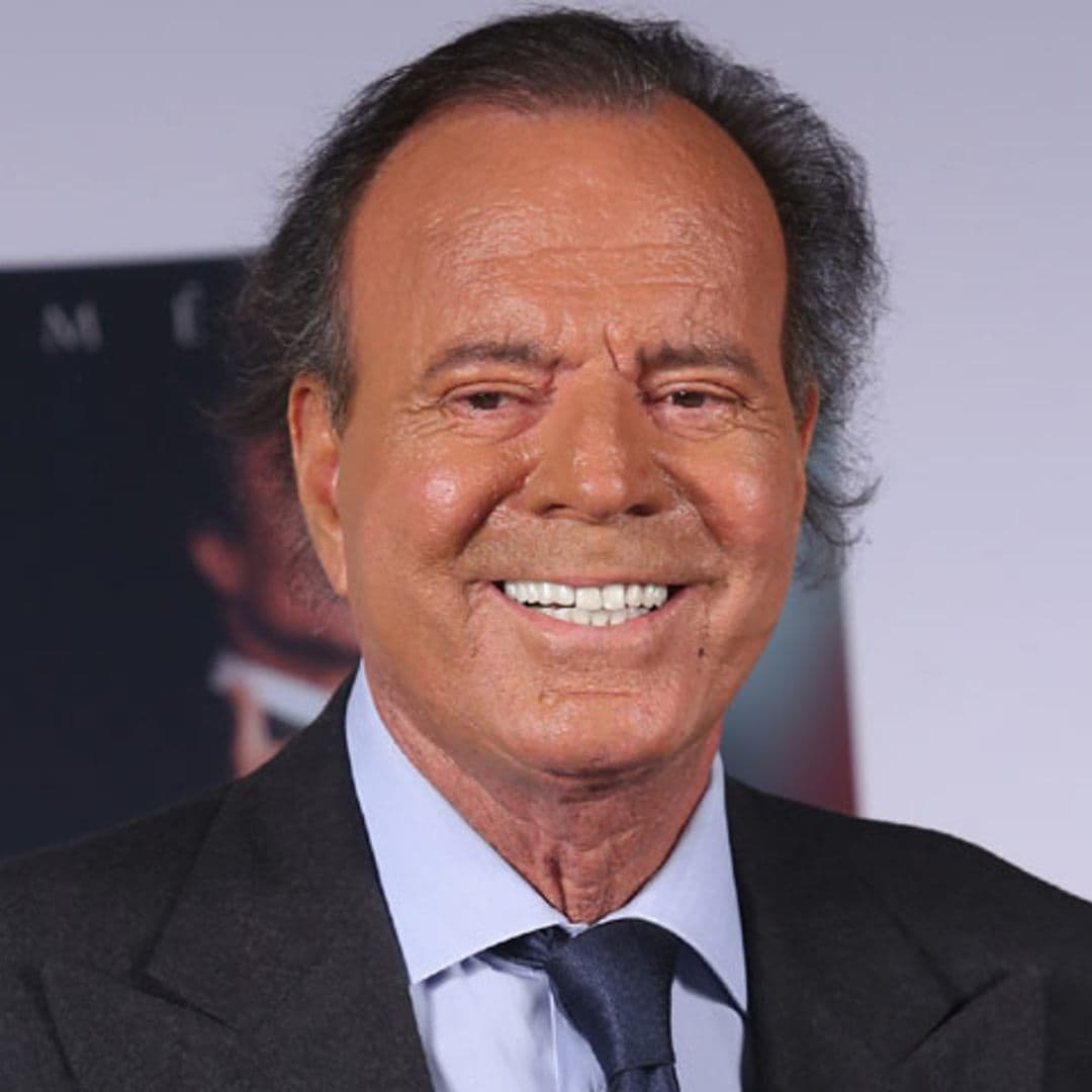 Julio Iglesias, pletórico en su 77 cumpleaños, habla de su recuperación y de su próxima gira