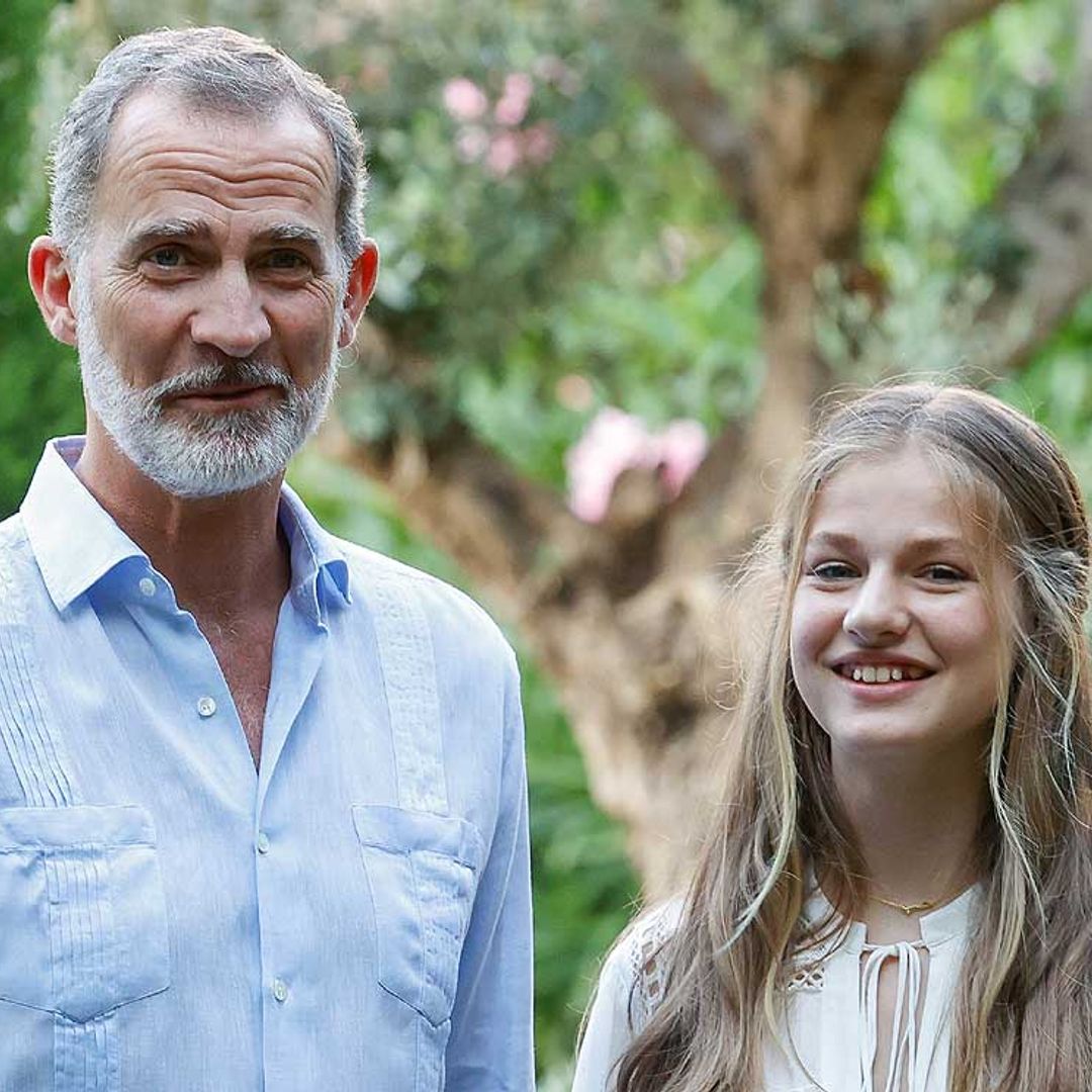 Felipe VI opta por la guayabera para inaugurar su verano en Mallorca