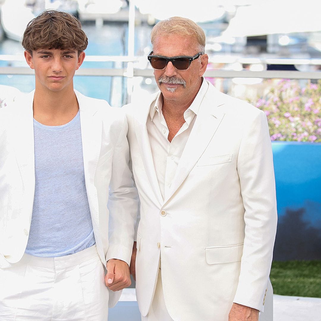 Hayes, el hijo de Kevin Costner, debuta en la alfombra roja de Cannes en el estreno de la película que ambos protagonizan