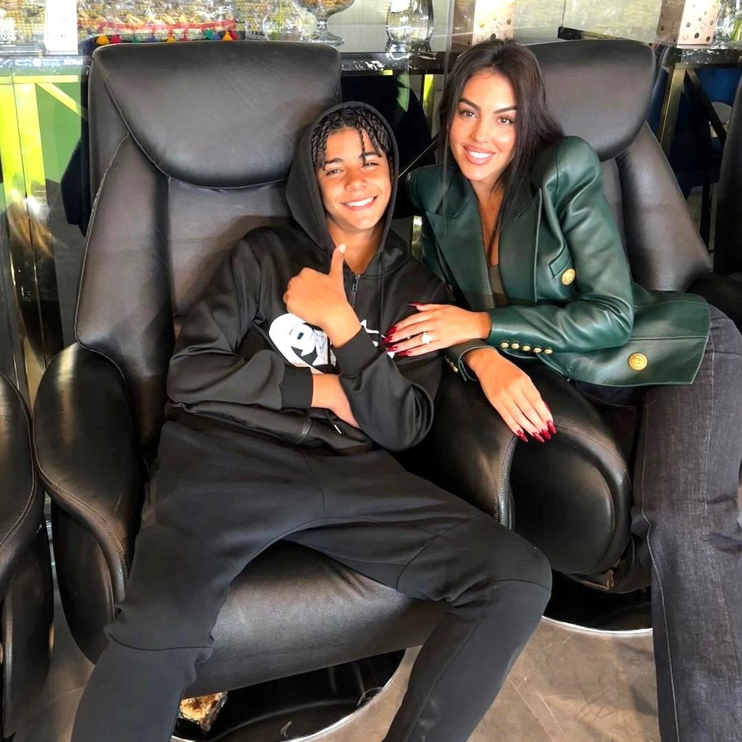 La alegría de Georgina Rodríguez y Cristiano Jr, ¡los talismanes de la Selección portuguesa!