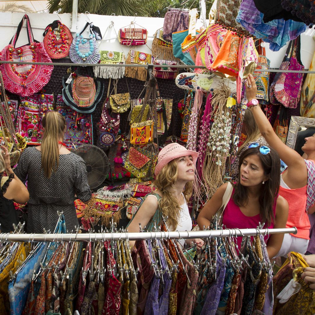 Mercadillo de Las Dalias, 70 años de espíritu bohemio en Ibiza