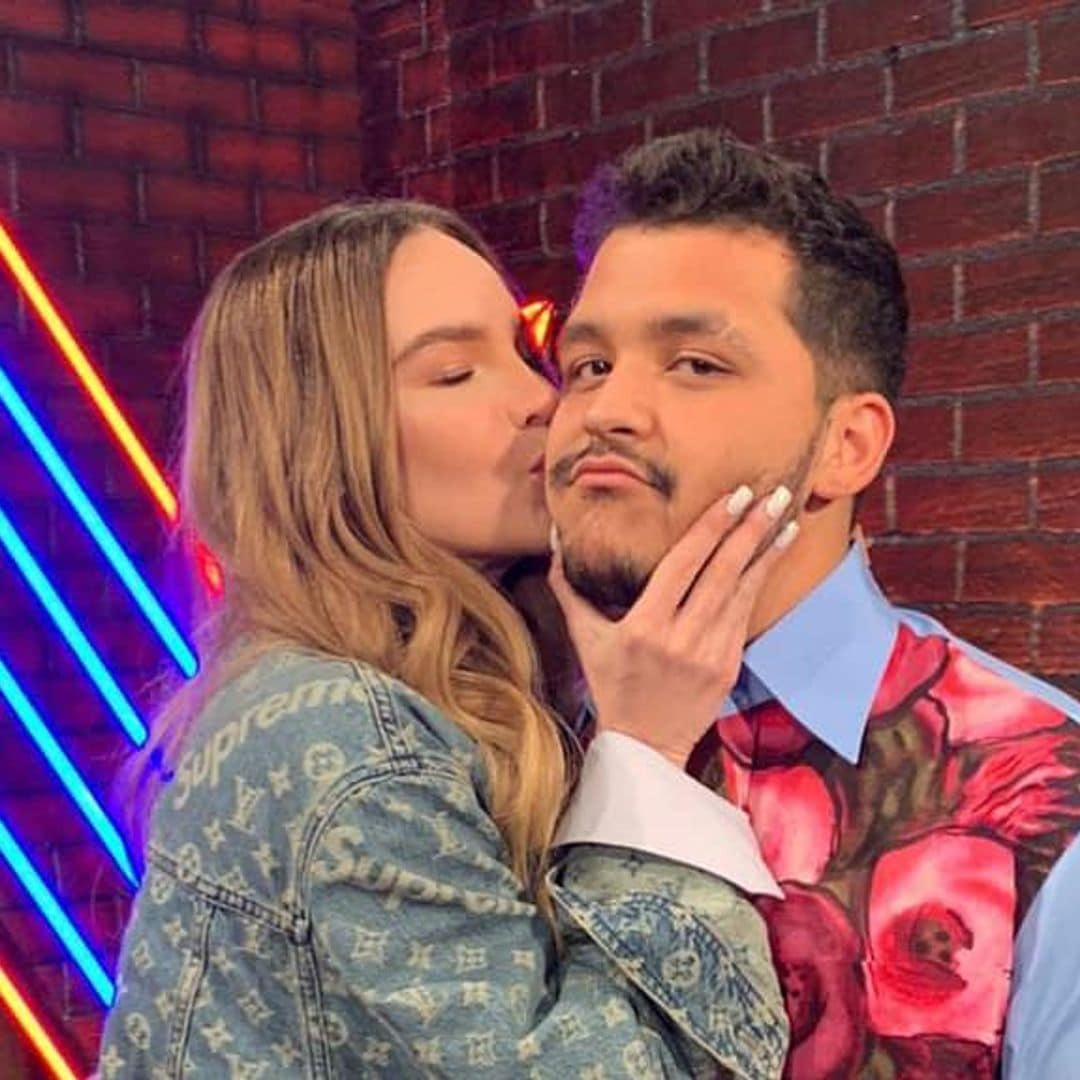 Christian Nodal se tatúa los ojos de Belinda como prueba de su amor