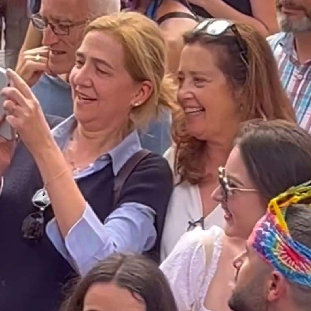 La infanta Cristina disfruta del Carnaval de Las Palmas con su prima Alexia de Grecia