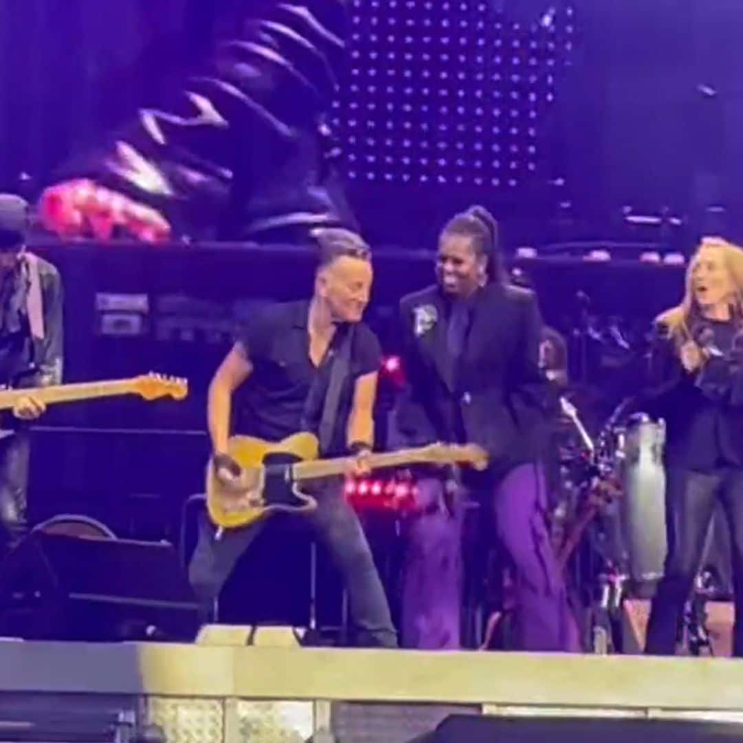 No te pierdas a Michelle Obama cantando y bailando con Bruce Springsteen en su concierto de Barcelona