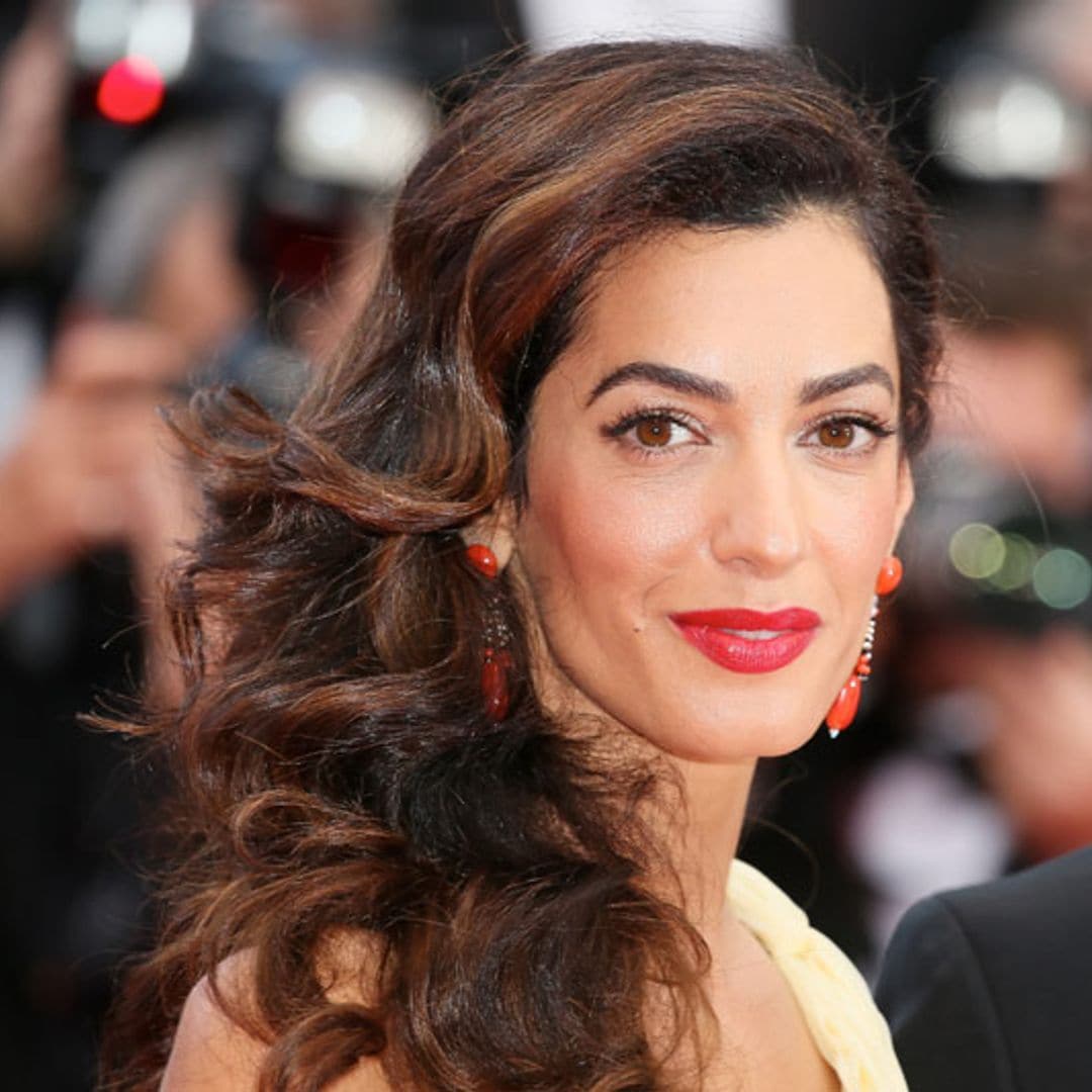 Amal Clooney regresa a Oxford: así concilia su vida familiar y profesional