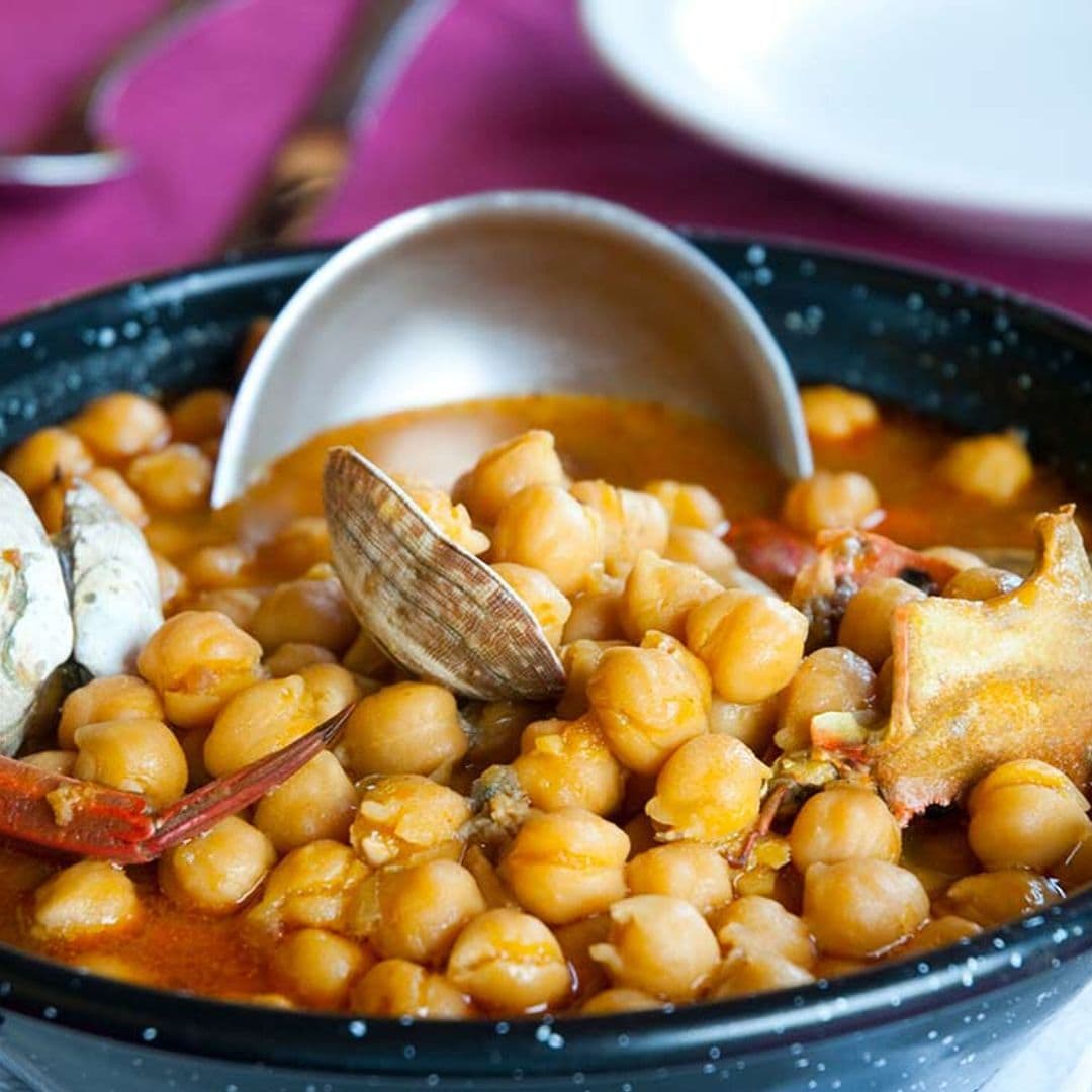 Garbanzos con marisco