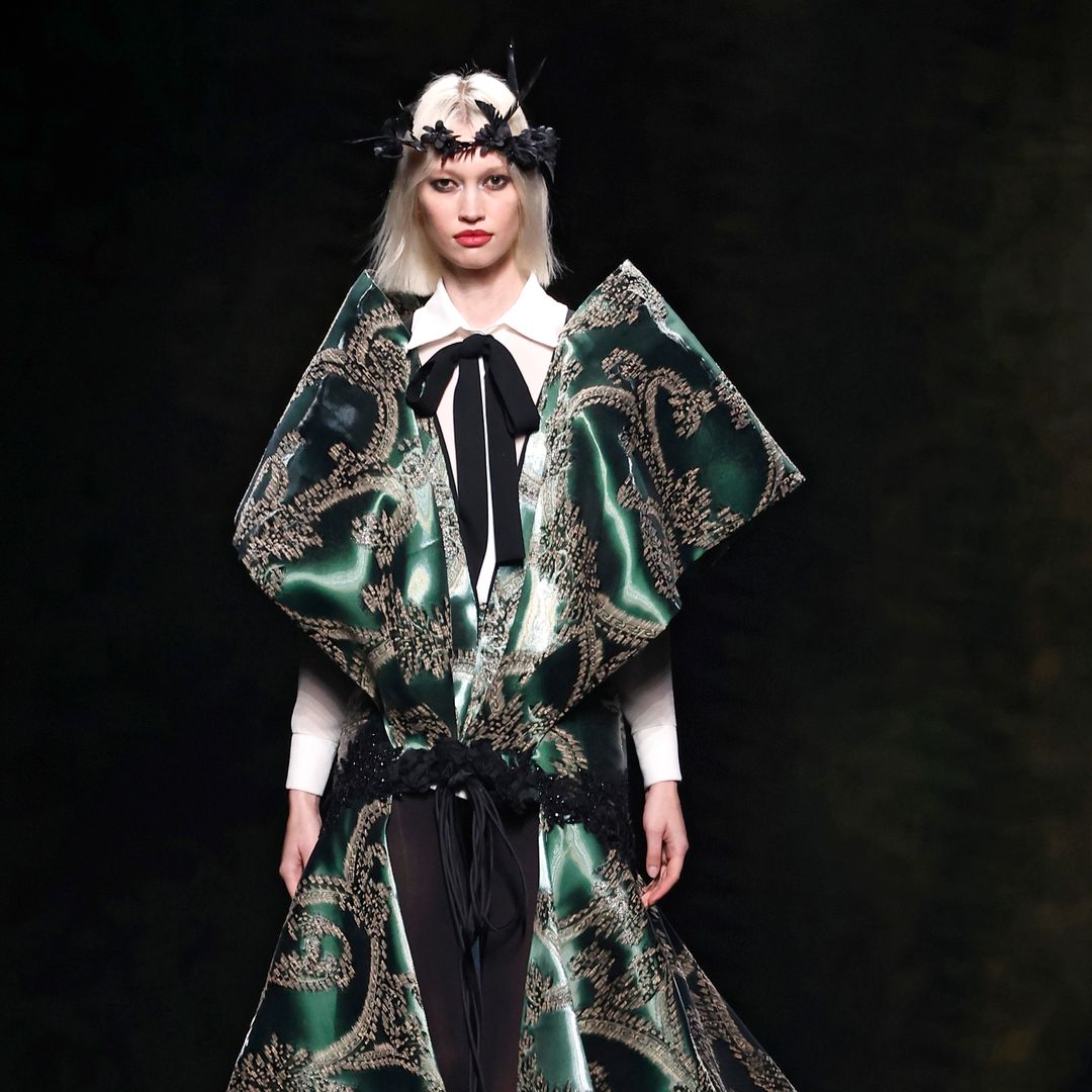 YolanCris reinventa la extravagancia de la marquesa Luisa Casati en Fashion Week Madrid