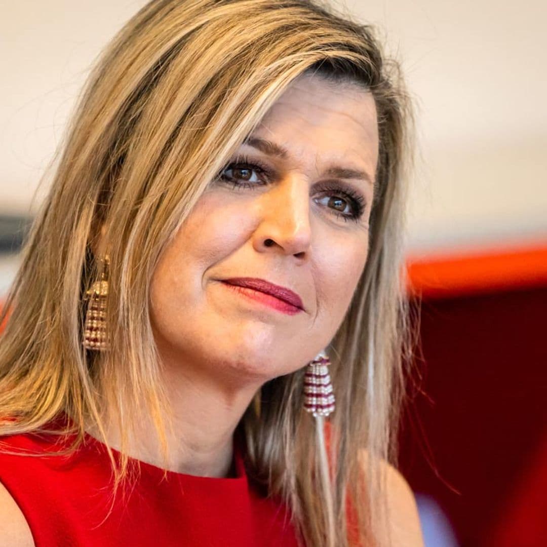 Máxima retoma sus actos públicos con un llamativo look... ¿inspirado en doña Letizia?