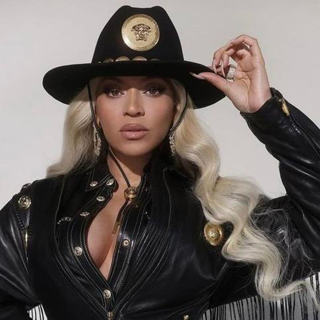 Beyoncé deslumbra con un ‘look’ ‘cowboy’ de archivo para los iHeartRadio Music Awards