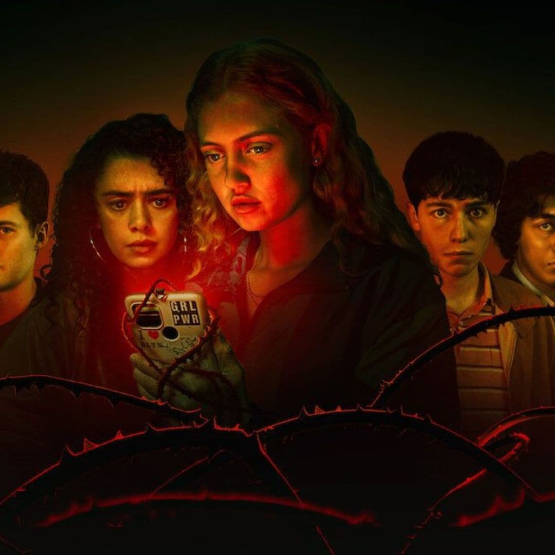 Así es 'Red rose', la serie de terror adolescente de Netflix que está causando furor