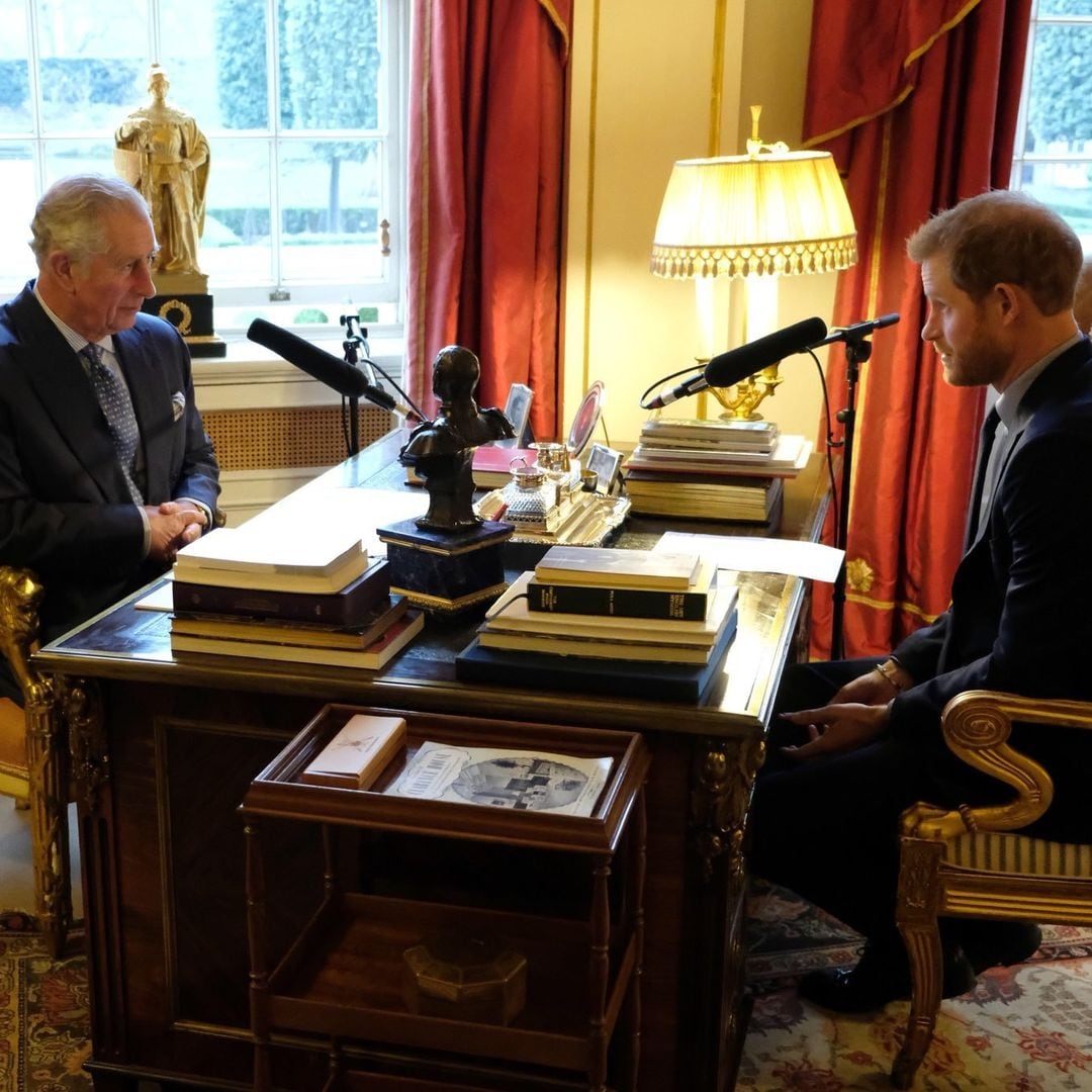 ¿Está evitando Carlos III al príncipe Harry? El tema sobre el que el rey no estaría dispuesto a hablar