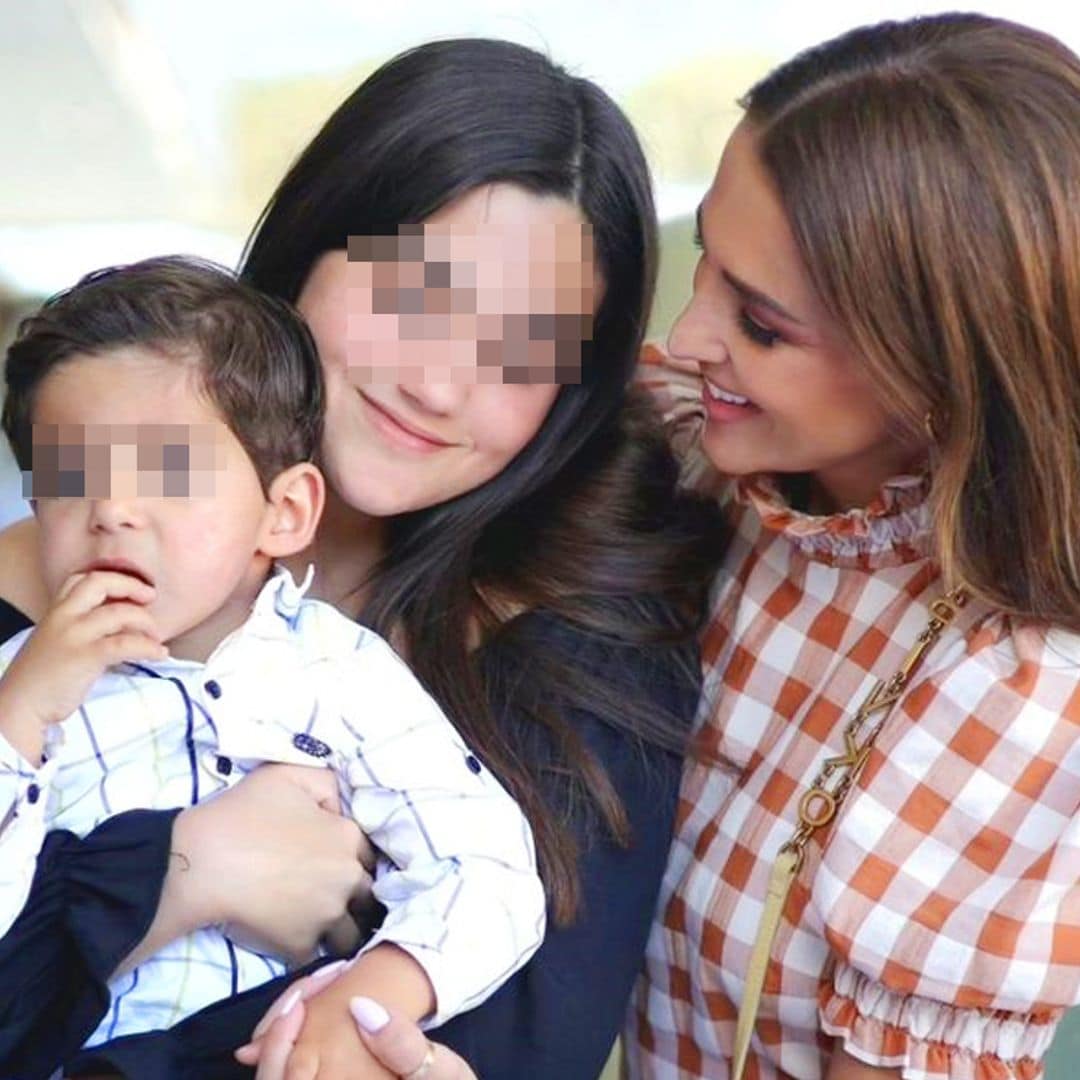 ¡Uñas a juego! La divertida sesión de manicura de Paula Echevarría con sus hijos Daniella y Miki