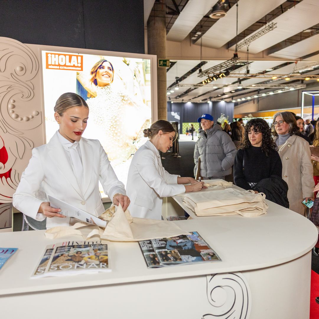 Visita el stand de ¡HOLA! en MBFWM y llévate un recuerdo único de esta gran cita con la moda