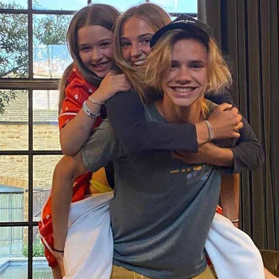 Romeo Beckham, la foto más familiar y divertida con sus 'dos princesas'