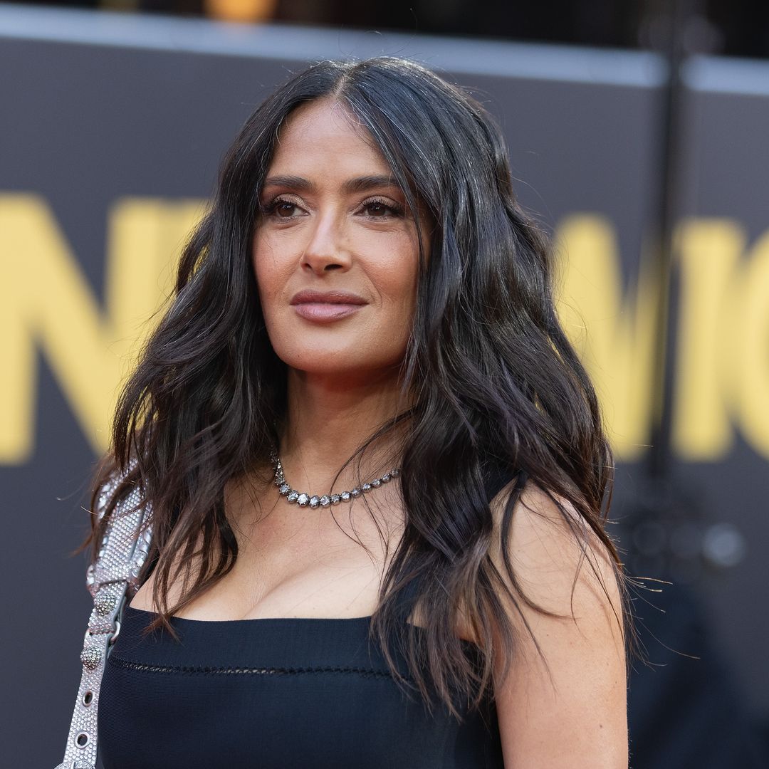 6 lecciones de belleza que hemos aprendido de Salma Hayek