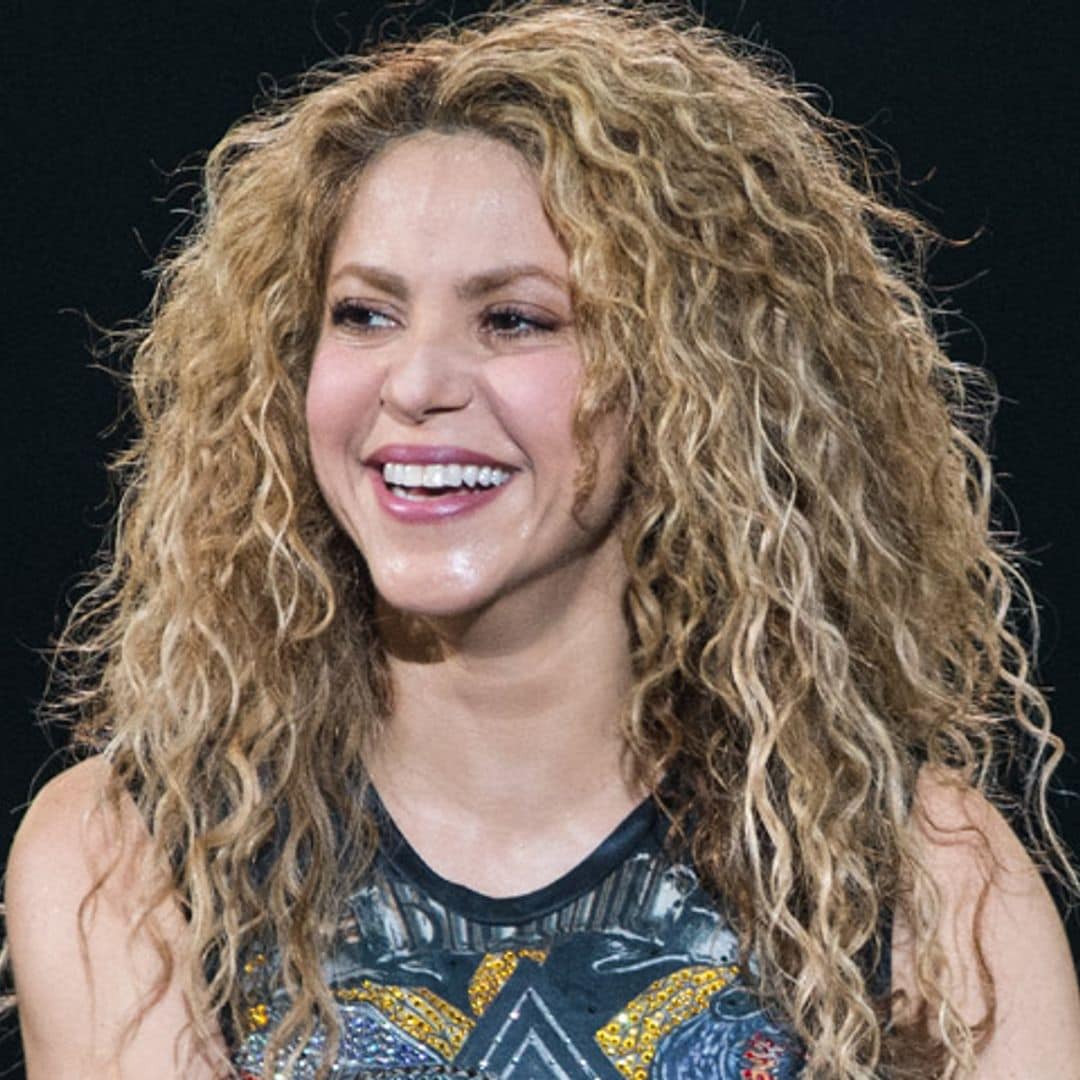 Shakira divide a sus fans con su nuevo look