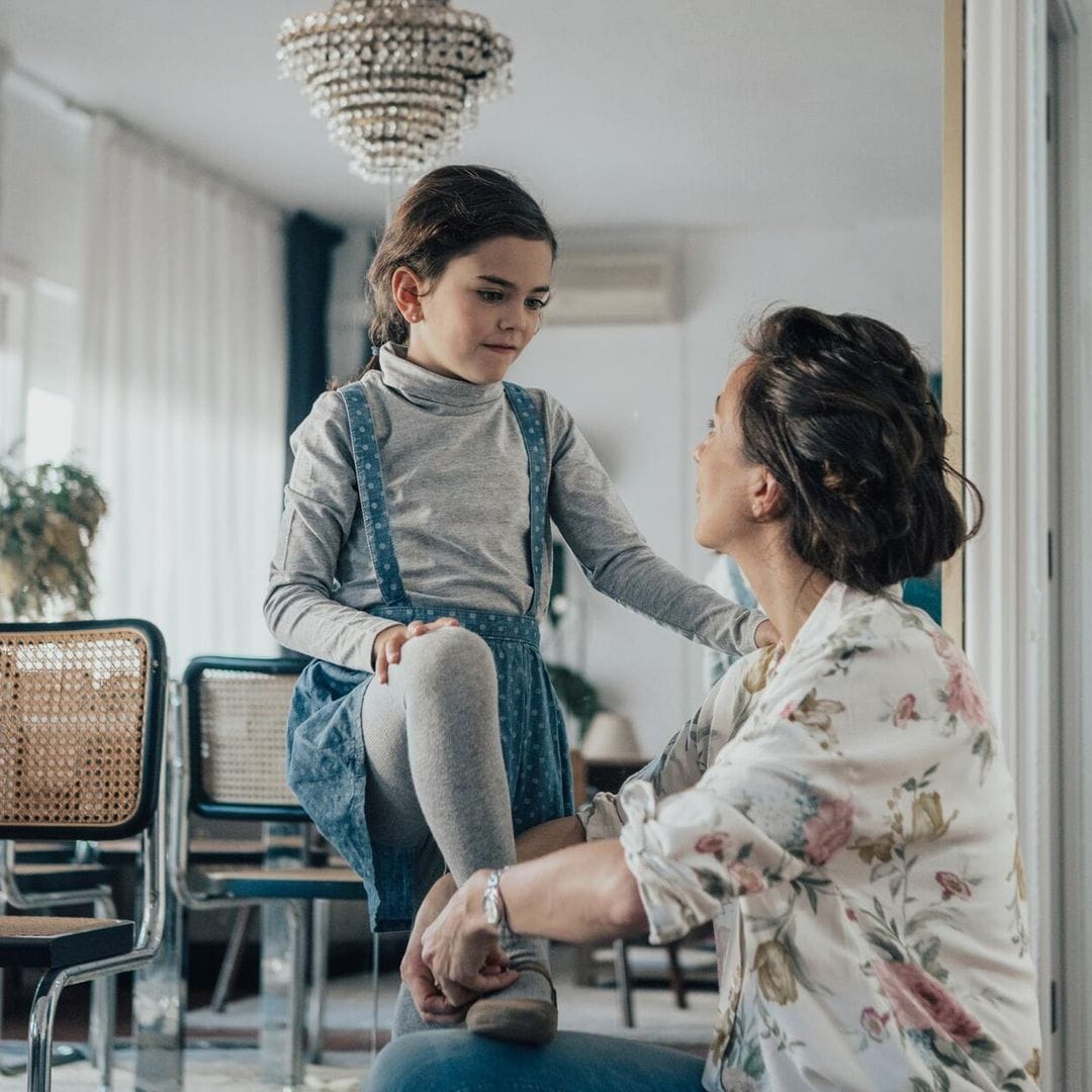 La podóloga Neus Moya te explica en qué debes fijarte a la hora de calzar a los niños