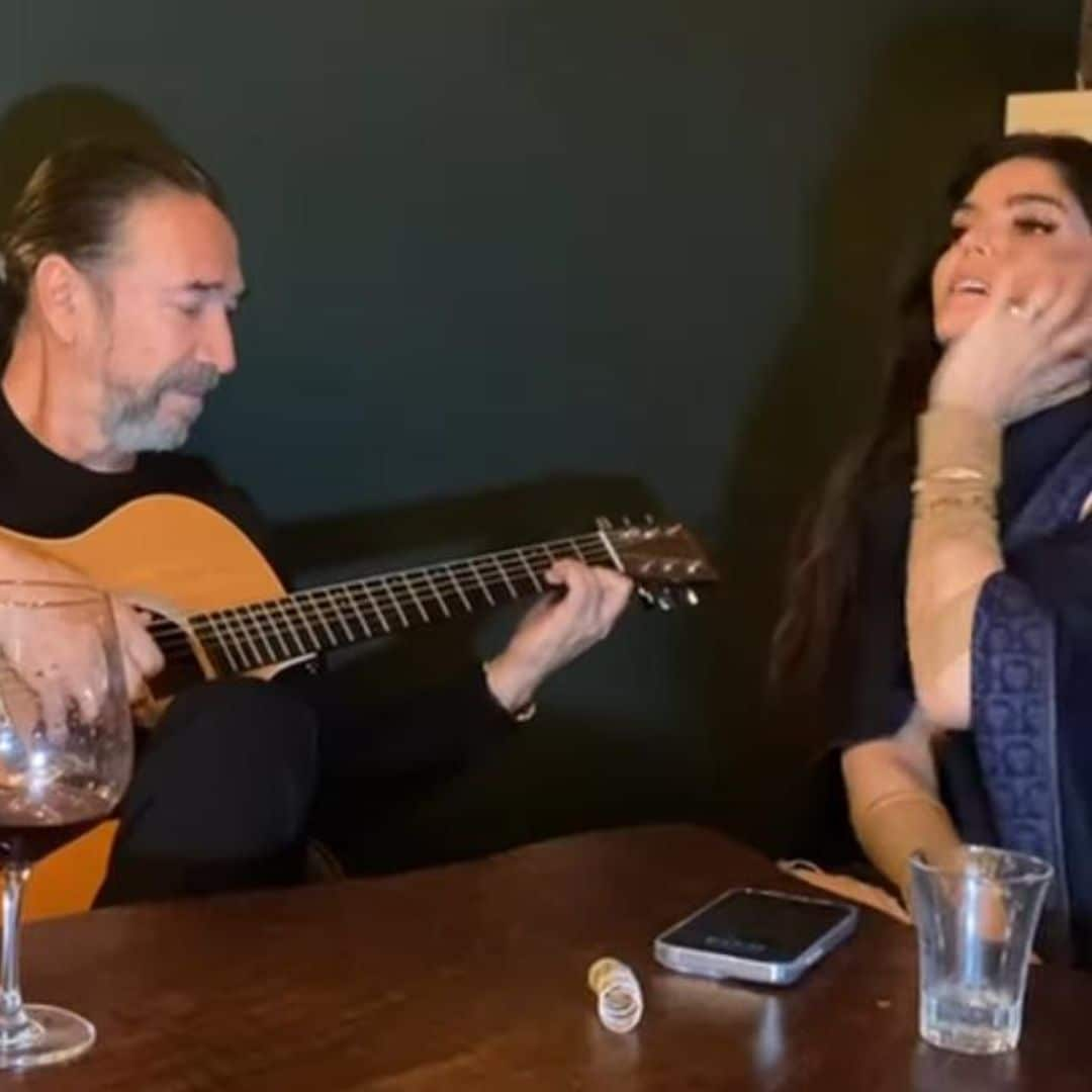 Ana Bárbara celebra su cumpleaños cantando con ‘El Buki’ y Demián Bichir