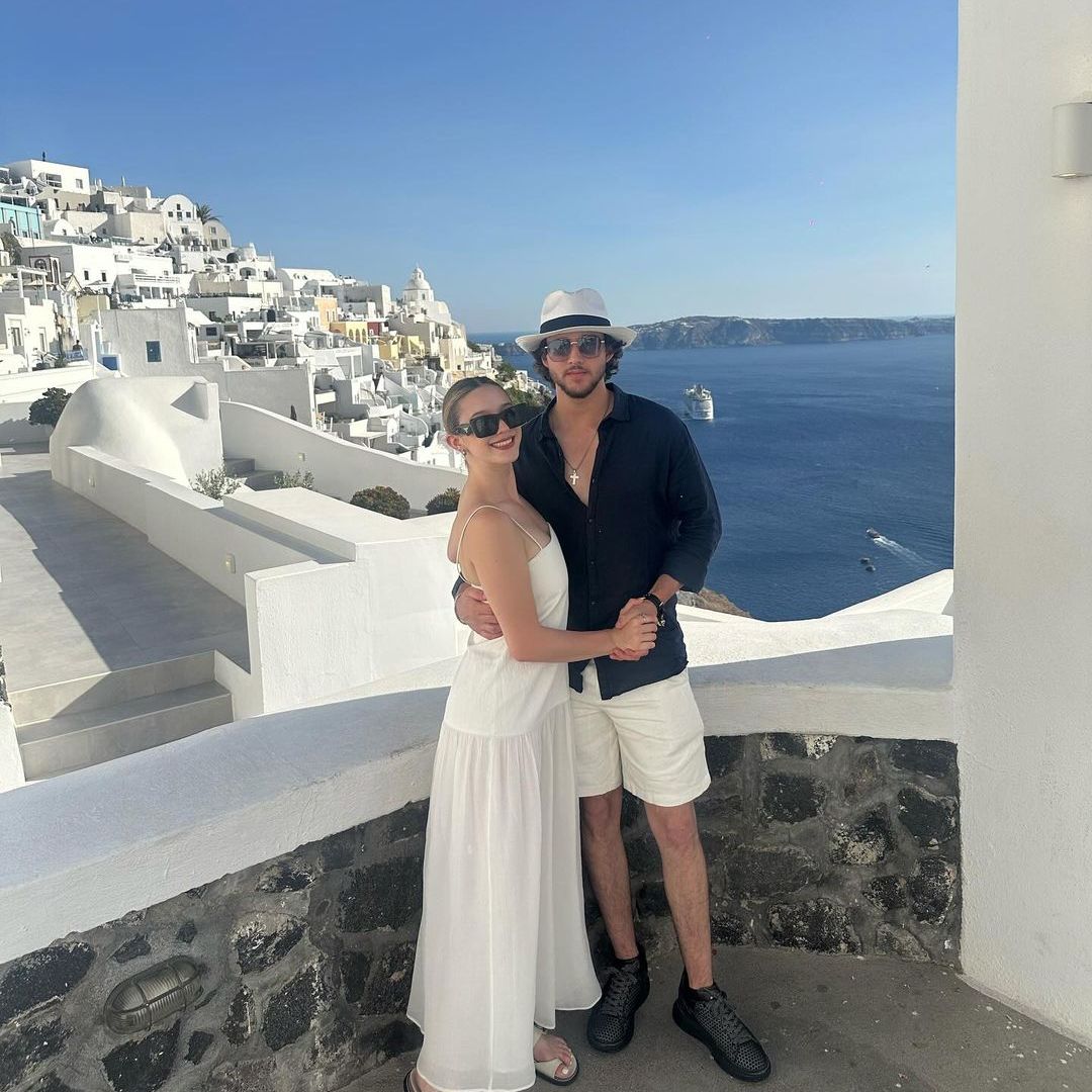 De París a Santorini: Mía Rubín y su novio continúan con su tour de amor