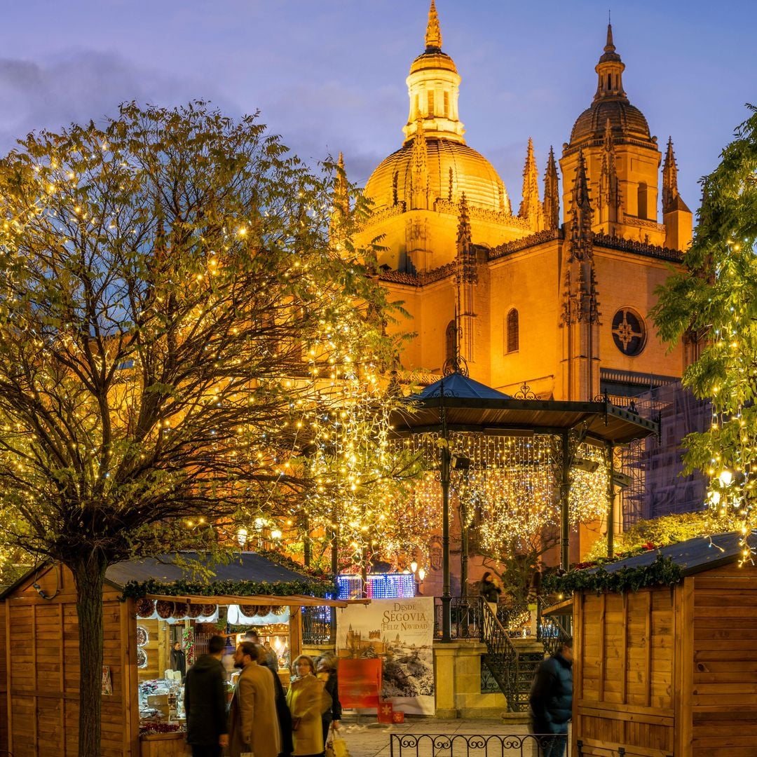 Mercado de Navidad en la Plaza Mayor de Segovia