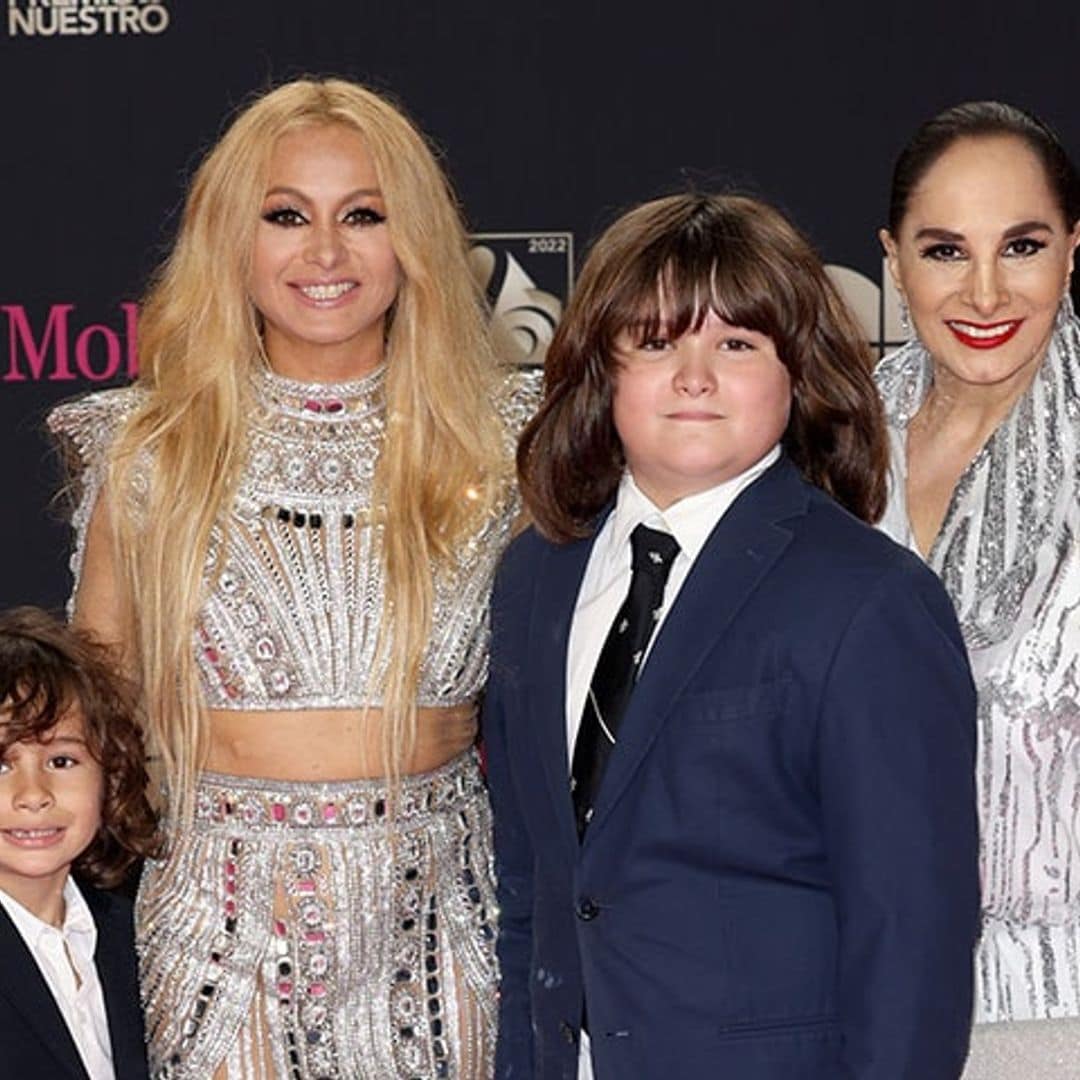 Los hijos de Paulina Rubio, su porra más tierna en Premio Lo Nuestro