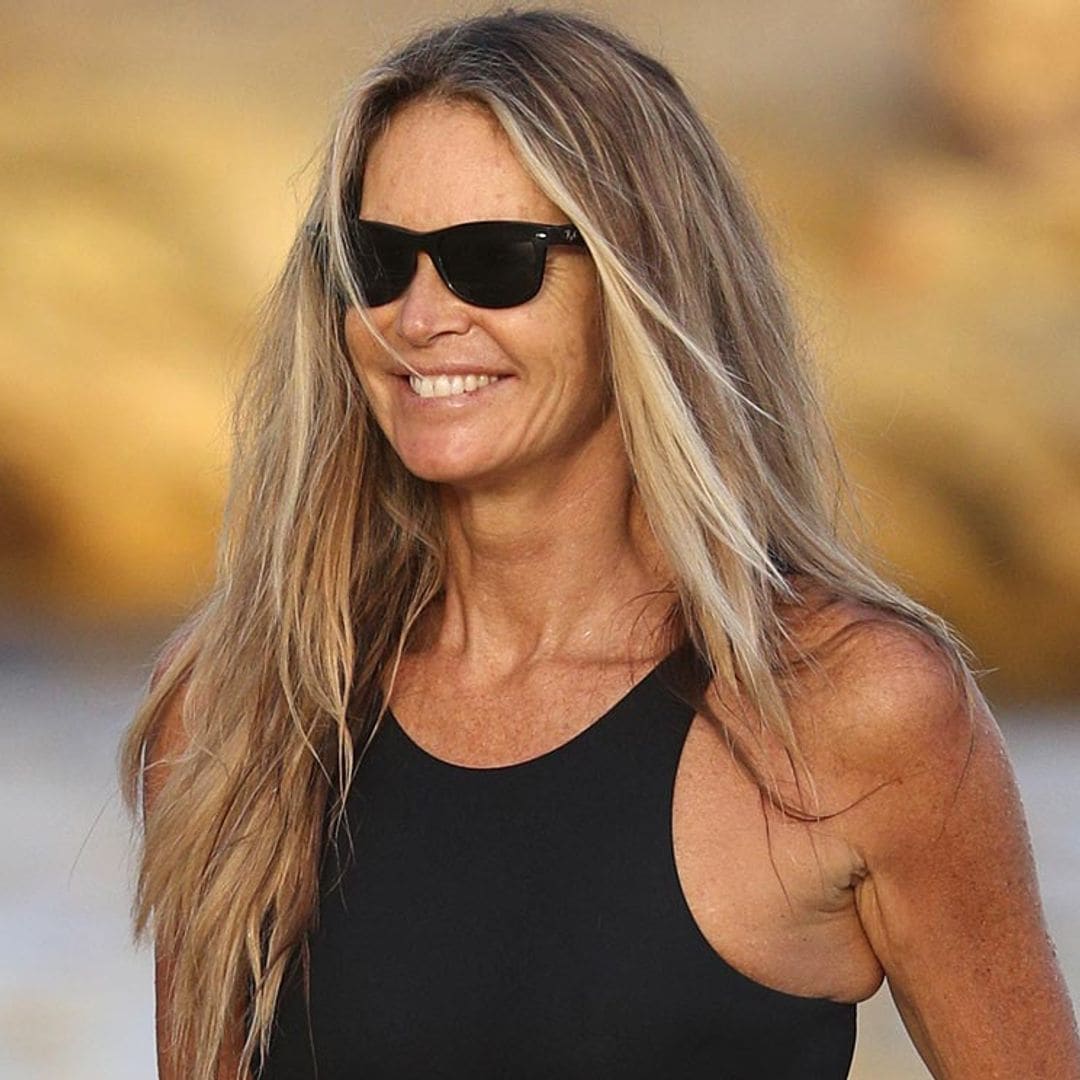 A sus 56 años, Elle Macpherson presume de tipazo con su último posado en bikini