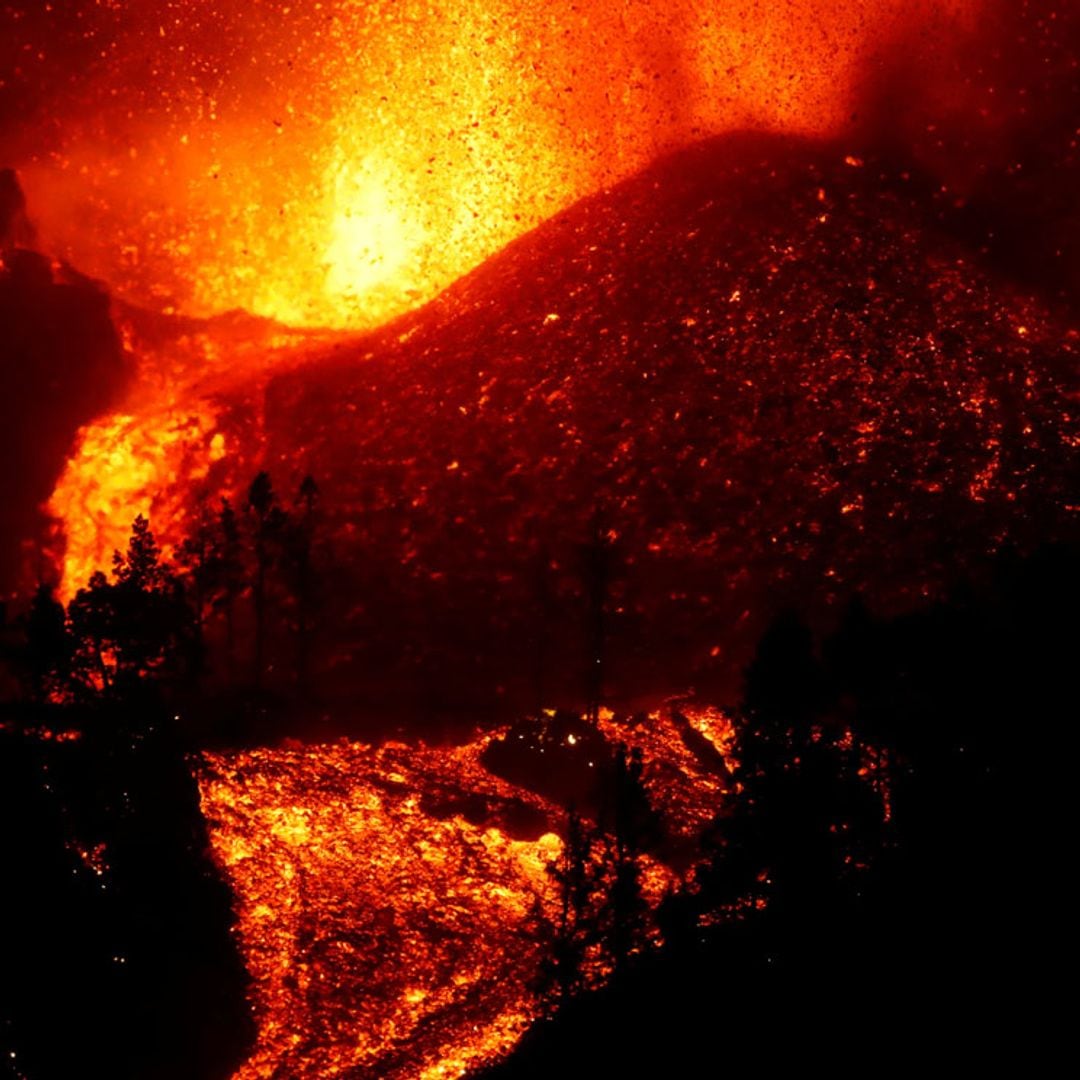 Escucha los sobrecogedores sonidos del volcán en La Palma al entrar en erupción