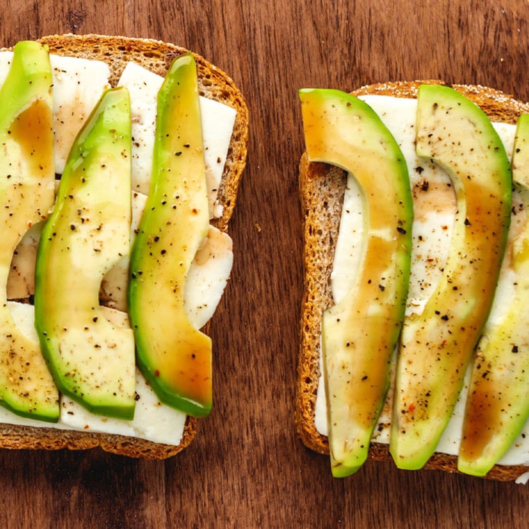 Tostadas de tofu y aguacate