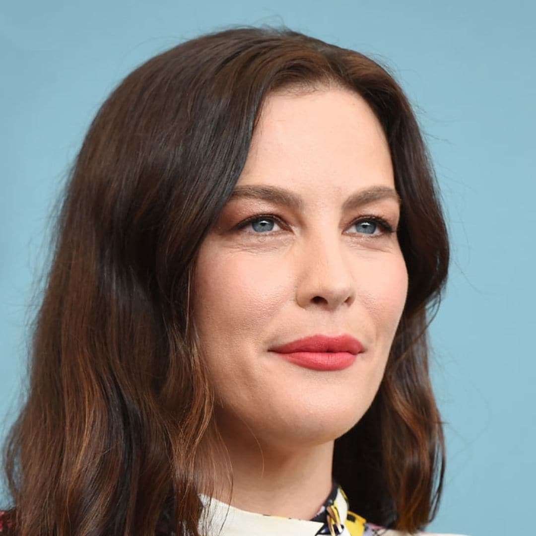 Liv Tyler confirma el regreso del flequillo este otoño