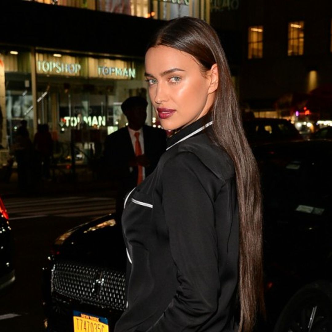 El último look de Irina Shayk en pijama o el relevo del traje de noche con tacones