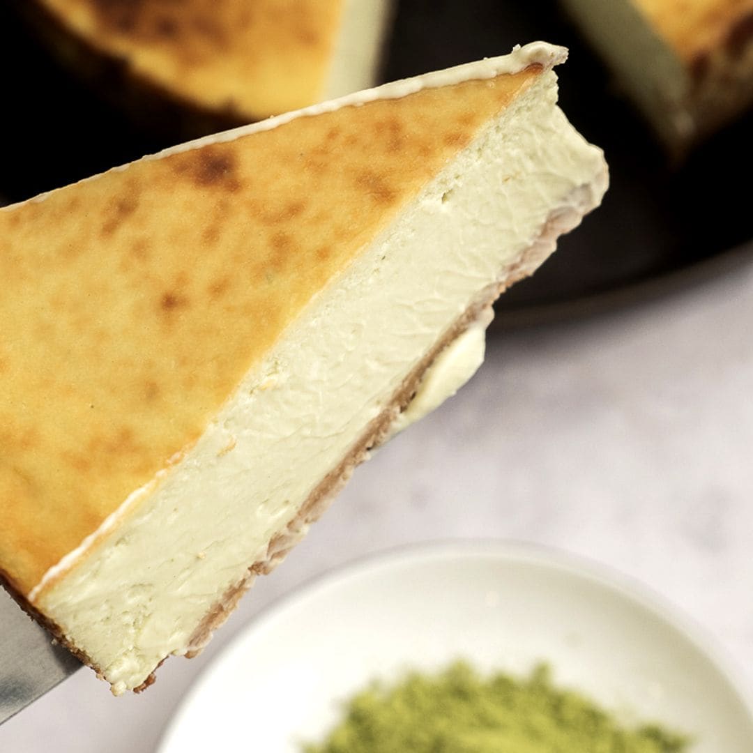 Tarta de chocolate blanco y té matcha