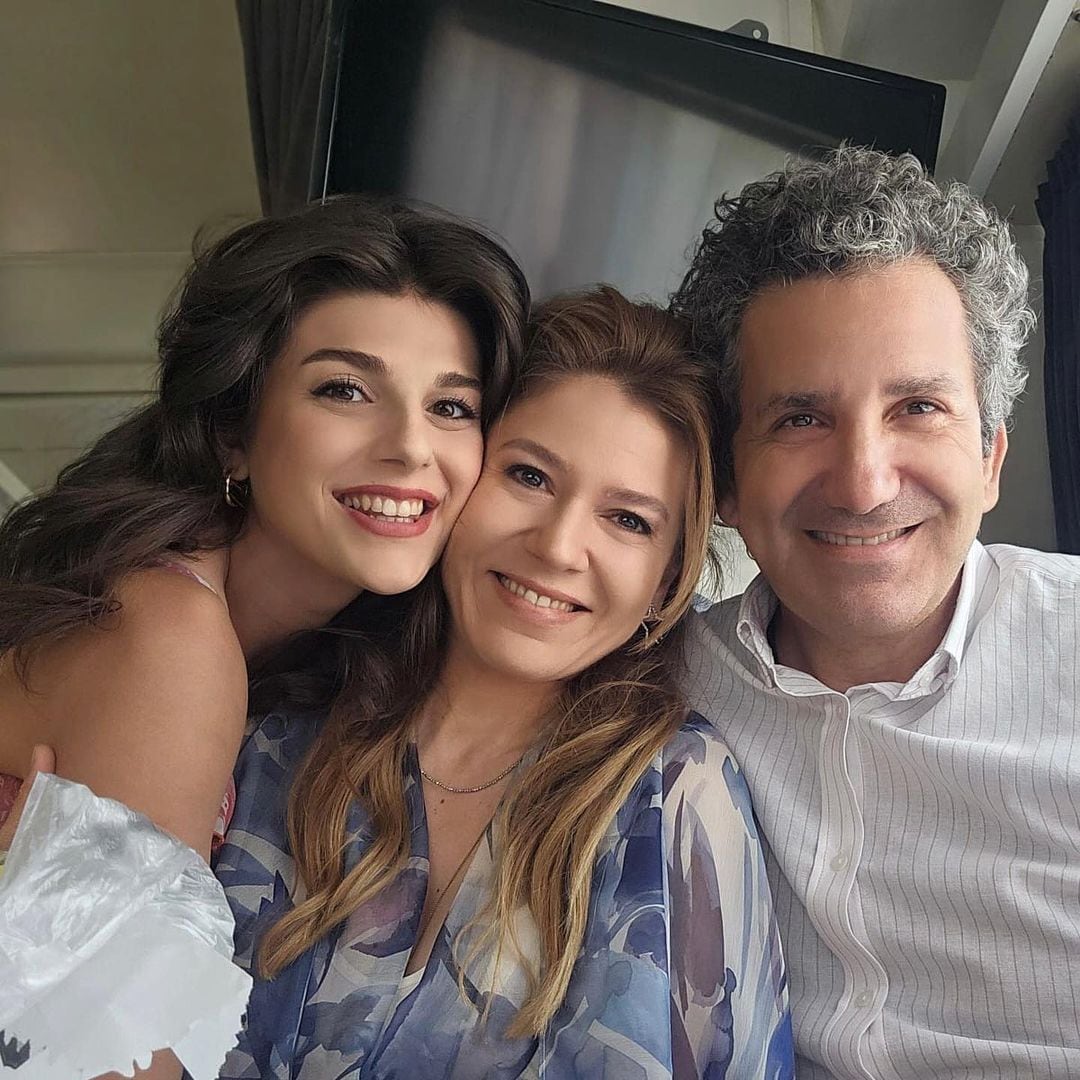 Descubre a Ayten y Cansu, los dos nuevos personajes de 'Hermanos' que van a cambiar por completo la vida de los Eren