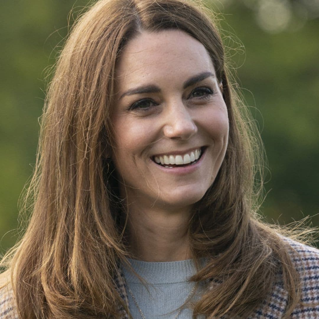¡Hemos descubierto lo que hace Kate Middleton cuando se compra ropa nueva!