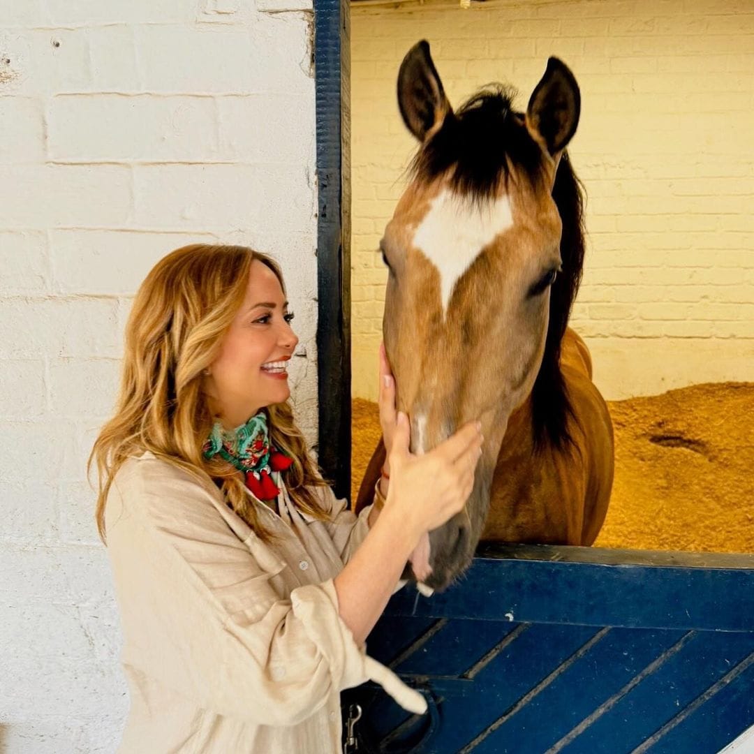 Andrea Legarreta, fascinada con el especial regalo que su hija Mía recibió de su novio