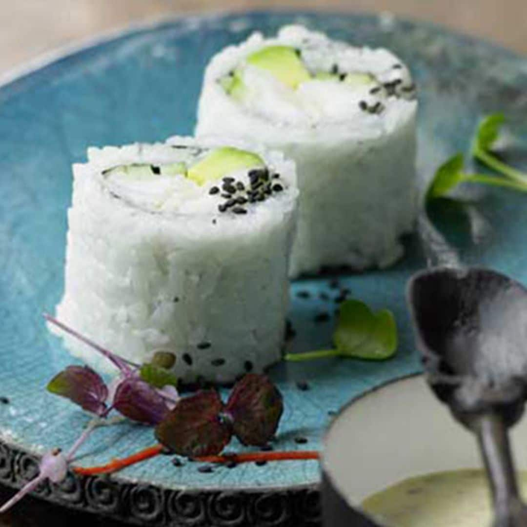 Sushi de bacalao con salsa tártara