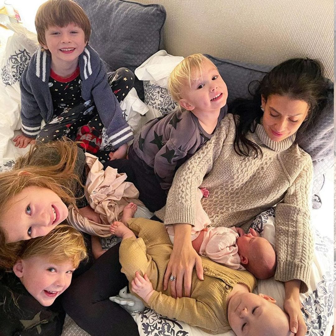 ¡Sorpresa! Alec e Hilaria Baldwin han sido padres de su sexto hijo