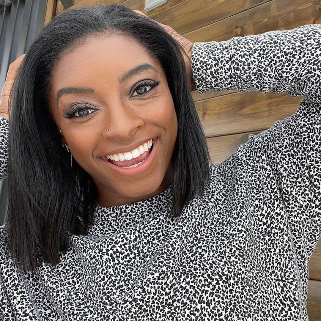 Summer vibes! Simone Biles disfruta del verano con nuevo look