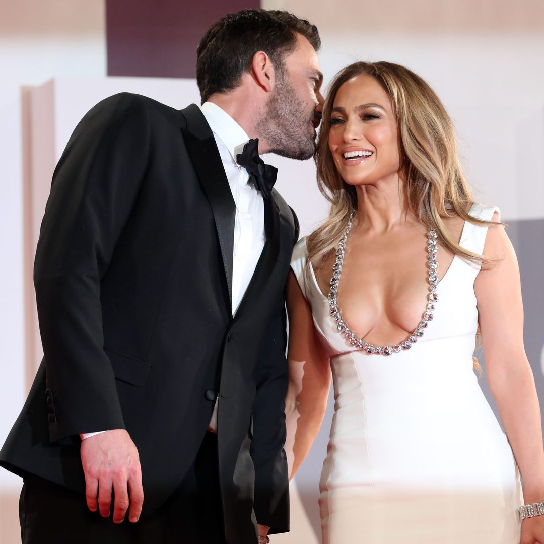 Jennifer Lopez y Ben Affleck 'siguen adelante' con su divorcio a pesar de su cariñoso reencuentro