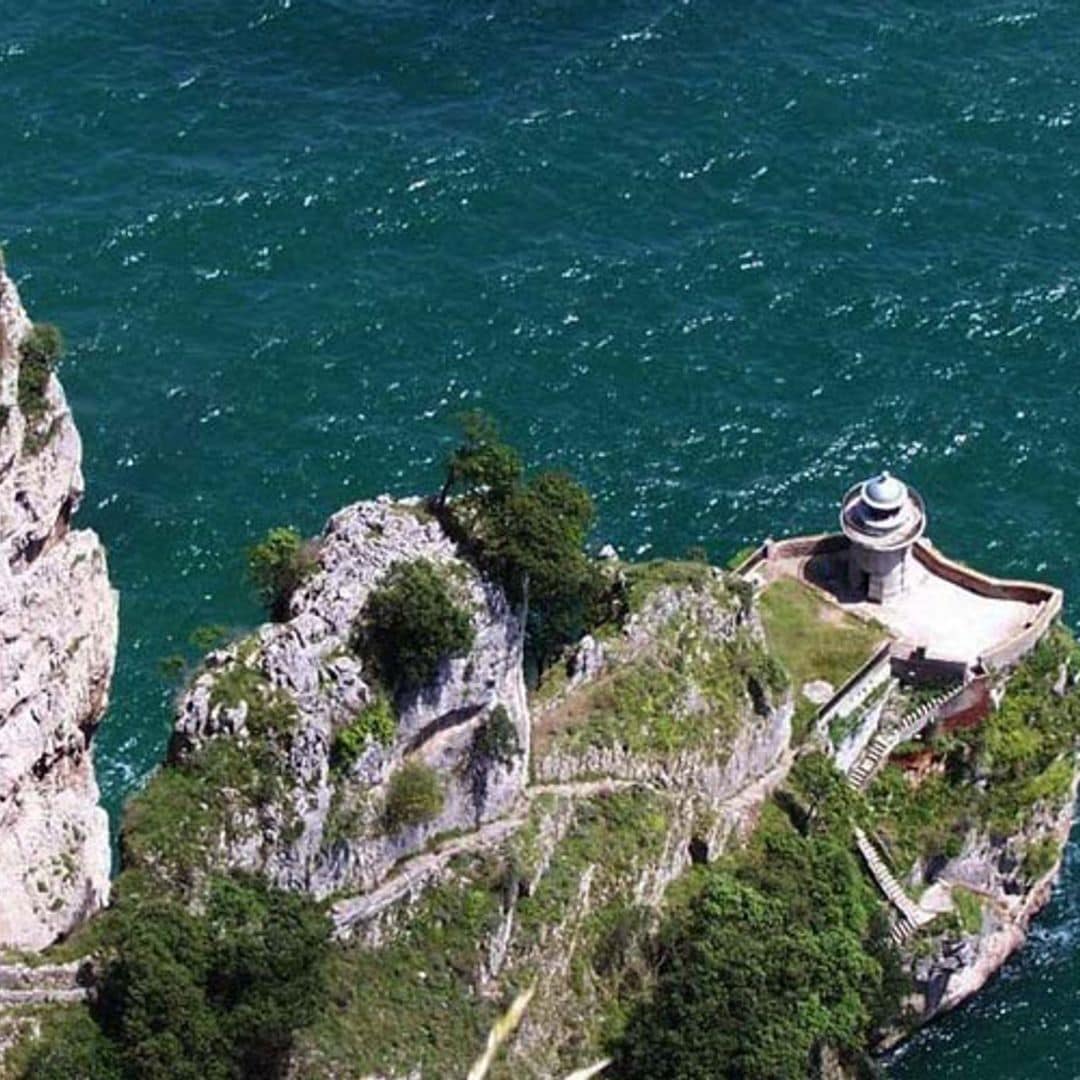 Faro del Caballo, Cantabria