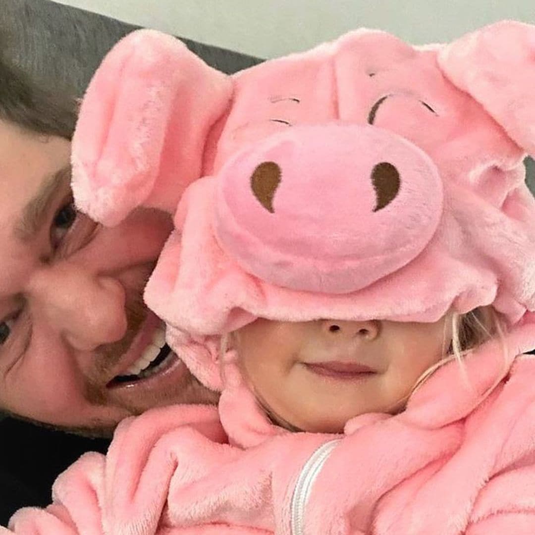 El llanto de la hija pequeña de Michael Buble porque no quiere ser princesa: '¡Prefiero Marvel!'