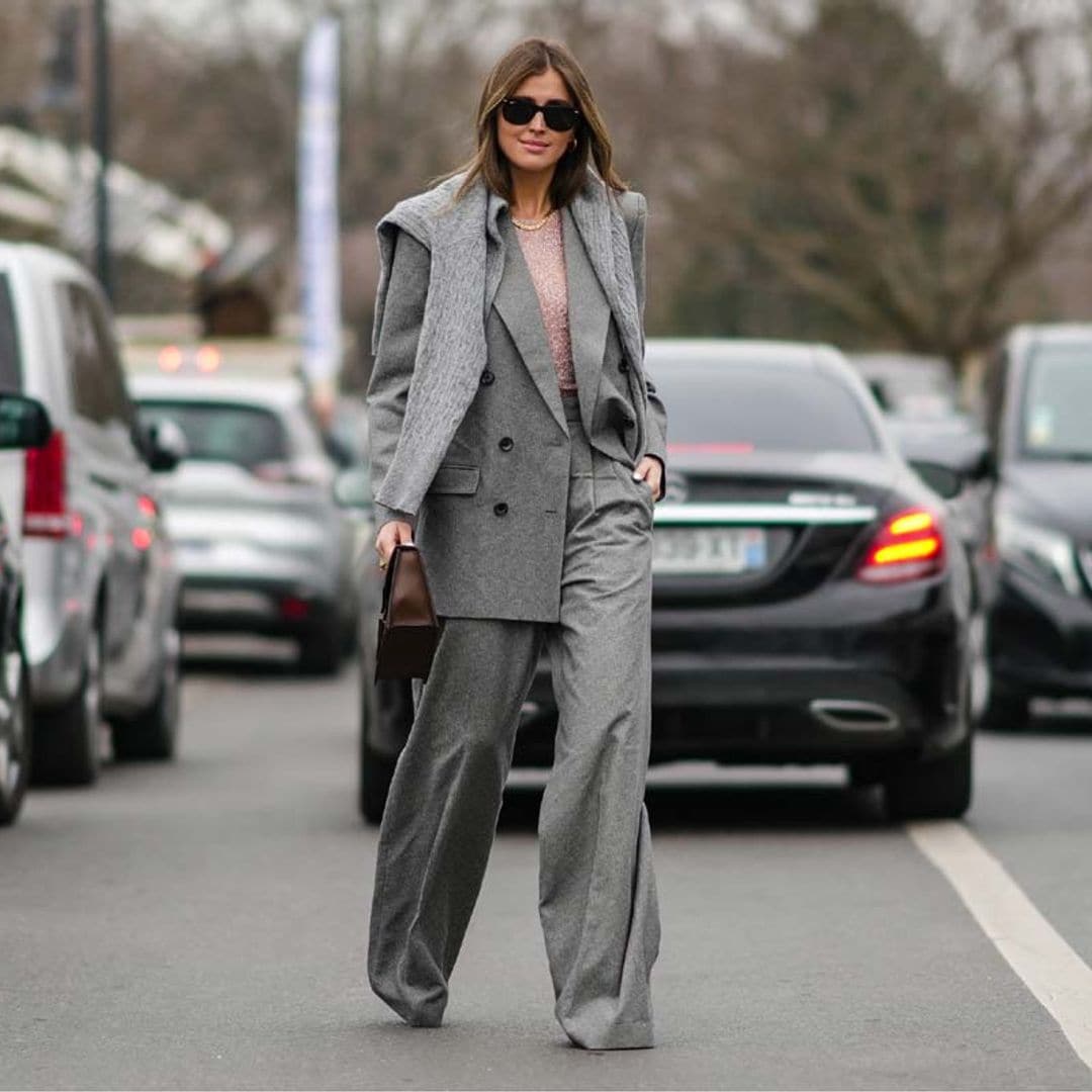 Haz que los pantalones masculinos te sienten de lujo con los trucos de nuestras editoras de moda