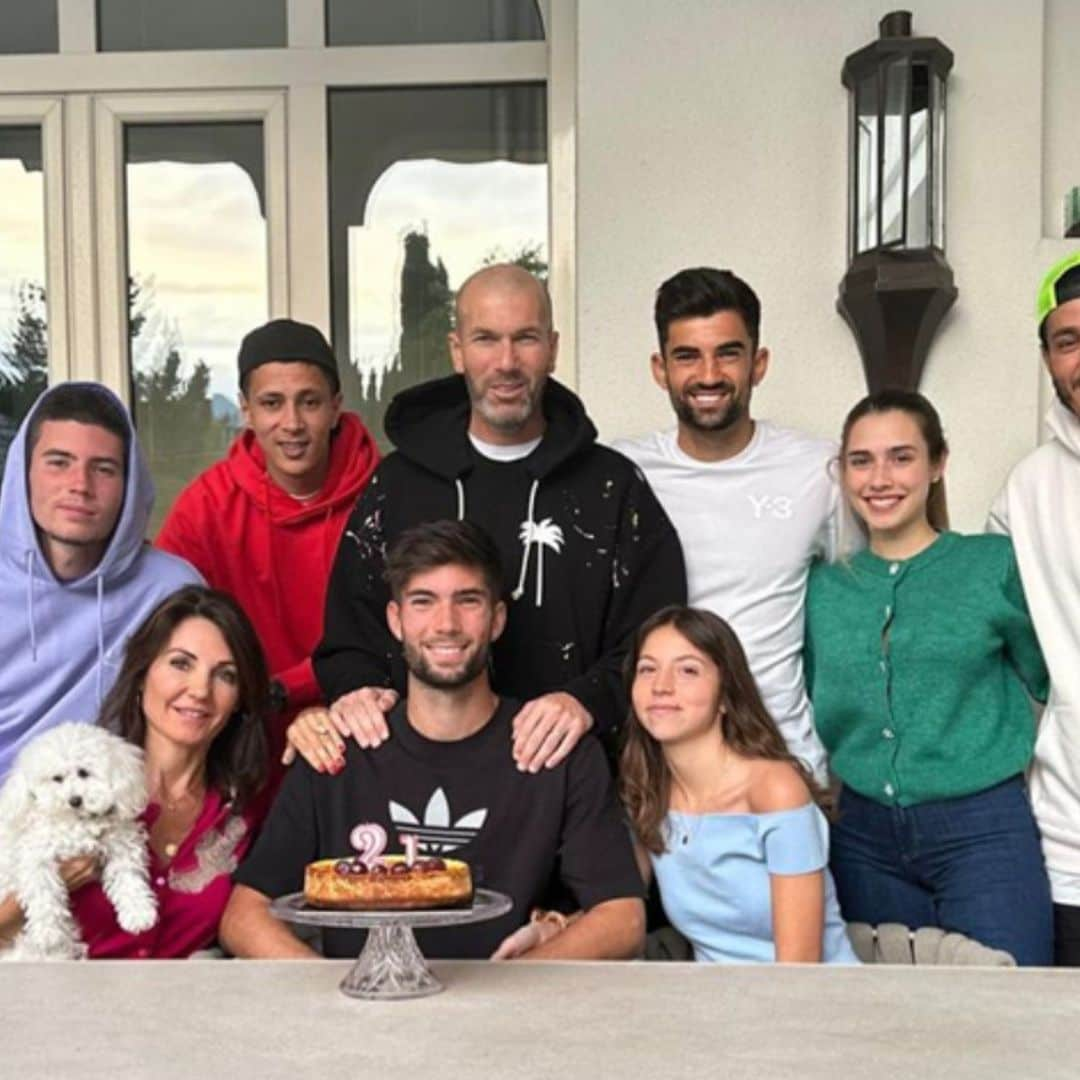 La celebración familiar de los Zidane por el 21 cumpleaños de Theo, el que más se parece al exjugador