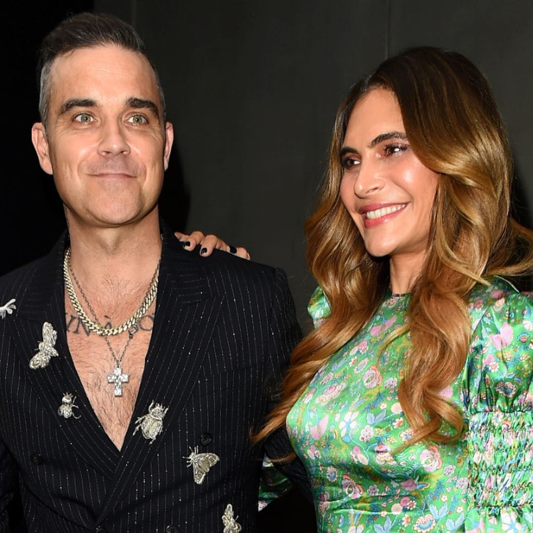 Robbie Williams está en Madrid con su mujer, Ayda Field, ¿quieres conocer a su preciosa familia numerosa?