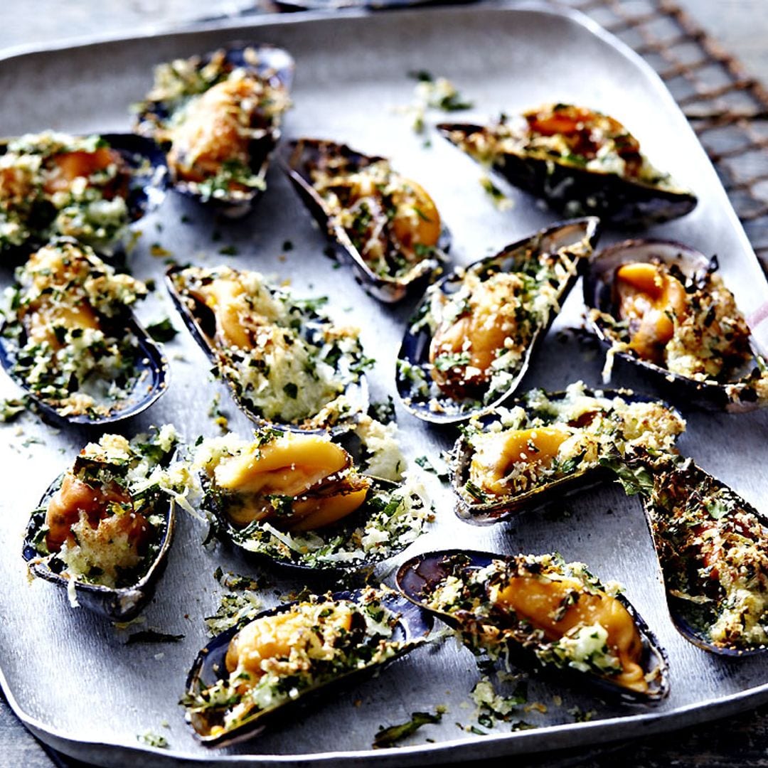 Mejillones gratinados con crumble de queso 'Emmentaler'